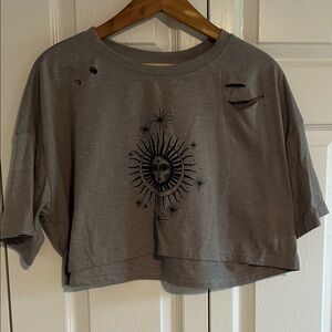 SHEIN Gray Sun Graphic Short Sleeve Crop Top